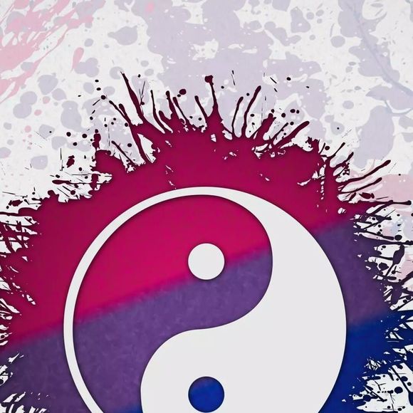 Meet your Posher, Gigi - Picture 1 of 1